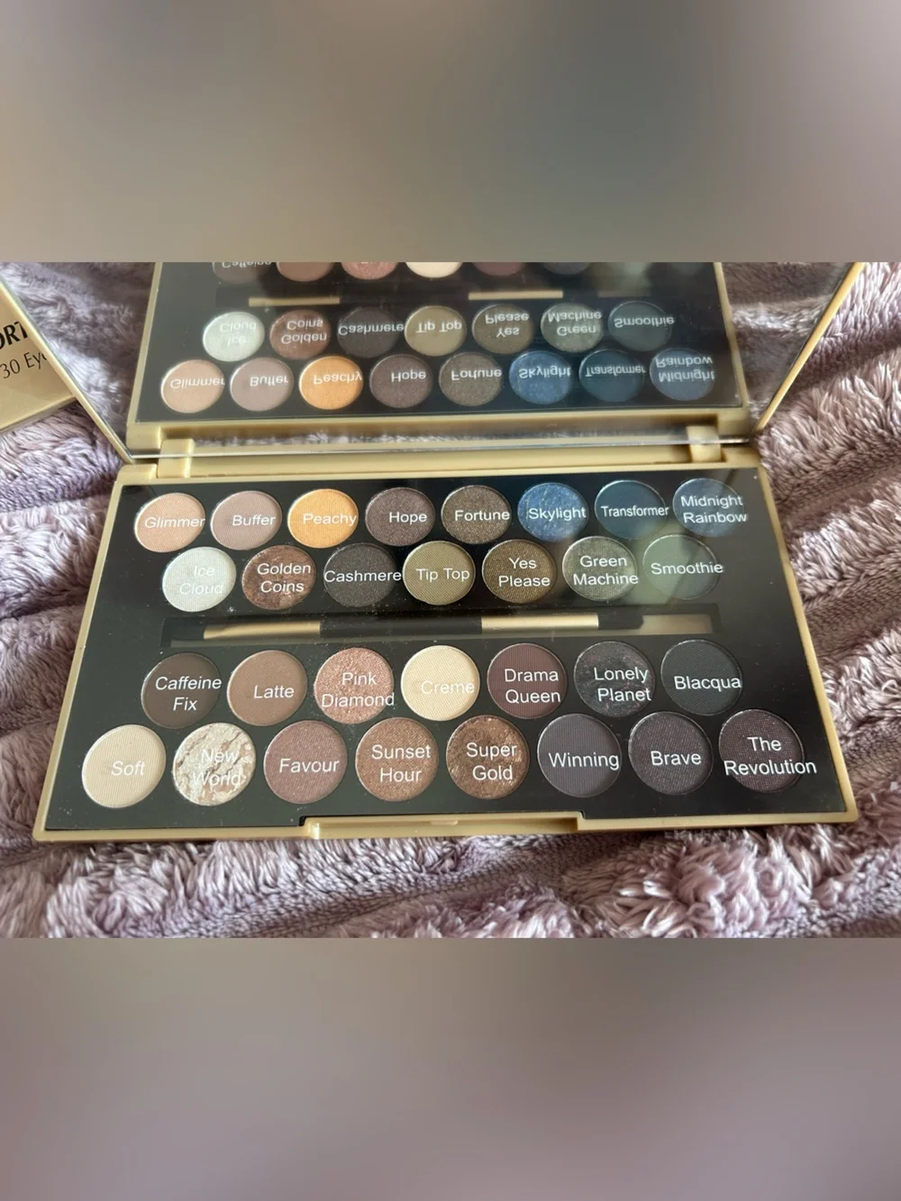 NIB Makeup Revolution Fortune Favors the Brave Eyeshadow Palette
